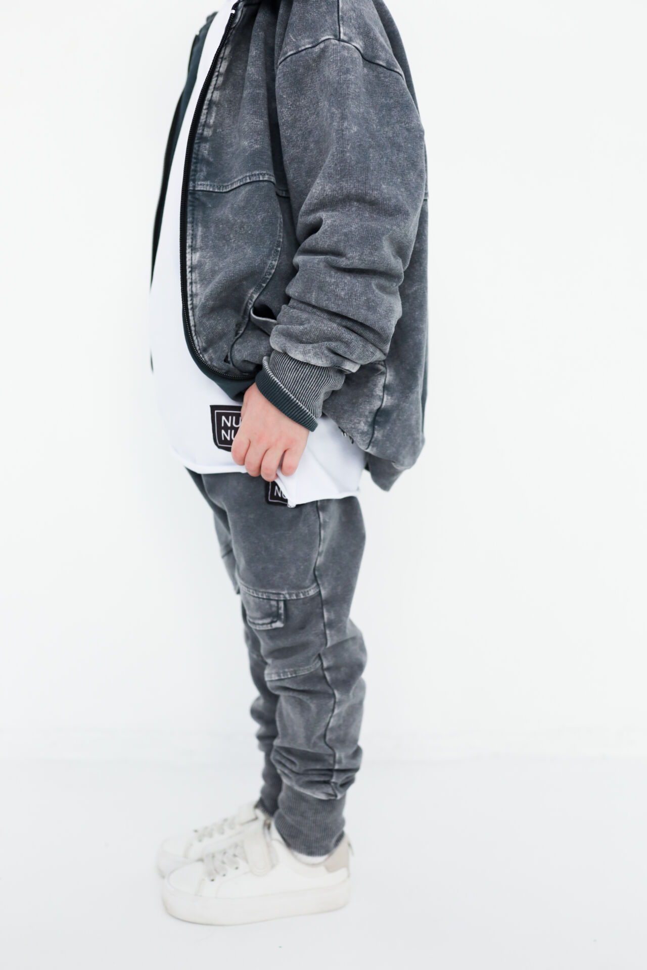 SPODNIE DZIECIĘCE DRESOWE DEKATYZOWANE GREY NUNU