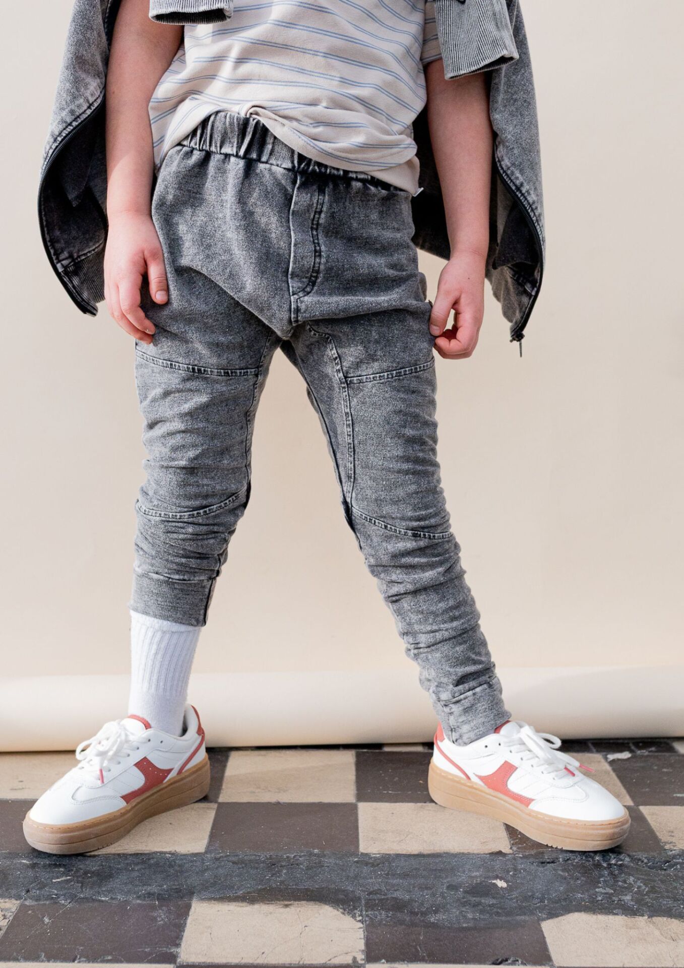 SPODNIE DZIECIĘCE CLASSIC JEANS BLACK - obrazek 6