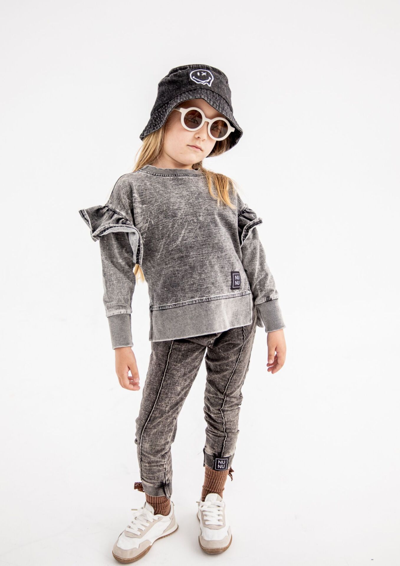 BLUZA DZIECIĘCA Z FALBANKĄ JEANS BLACK NUNU