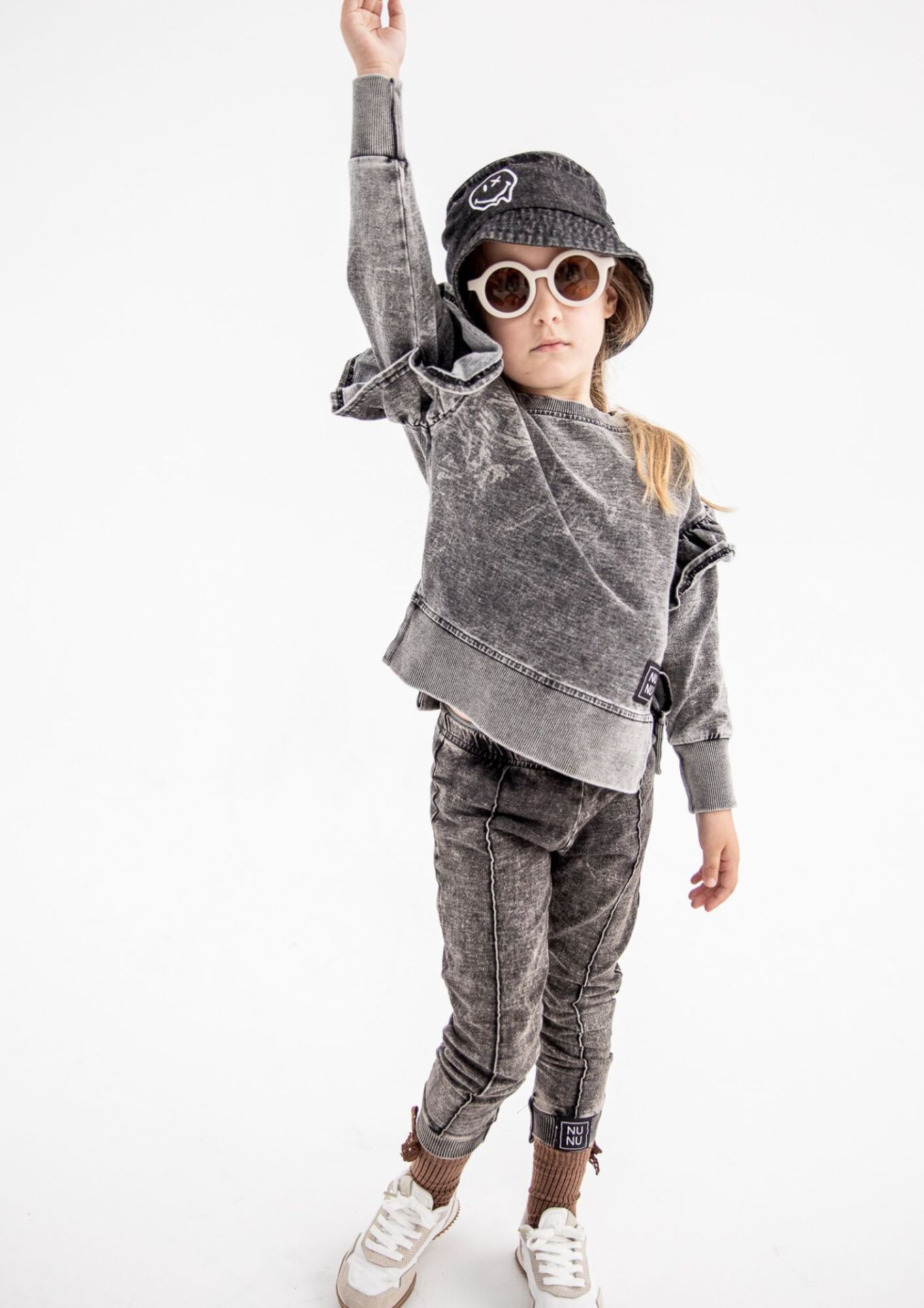 BLUZA DZIECIĘCA Z FALBANKĄ JEANS BLACK