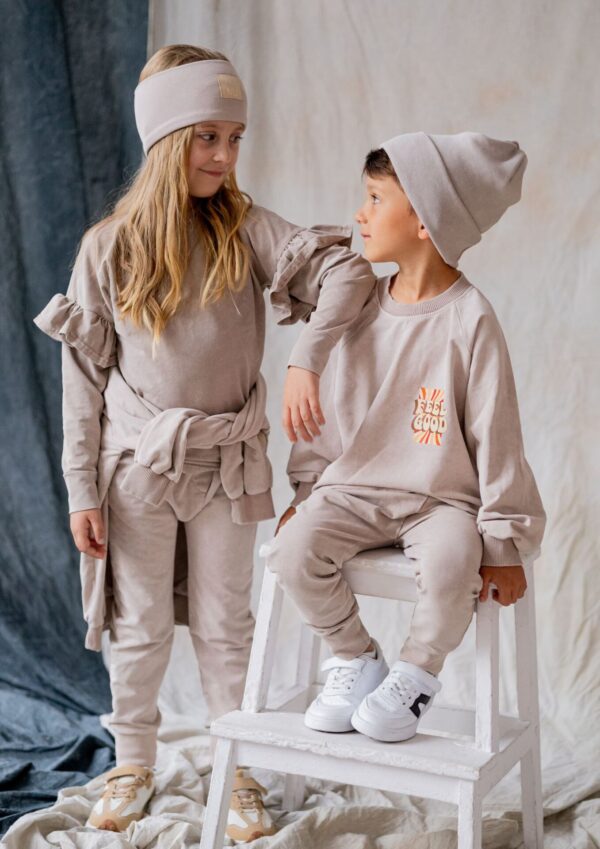 Koszulka dziecięca długi rękaw Z FALBANKĄ VINTAGE beige