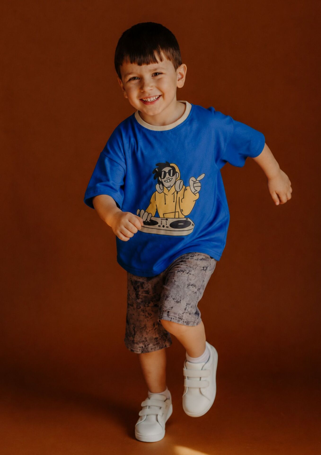 Koszulka dziecięca krótki rękaw DJ chaber-beige FUN KIDS - obrazek 4