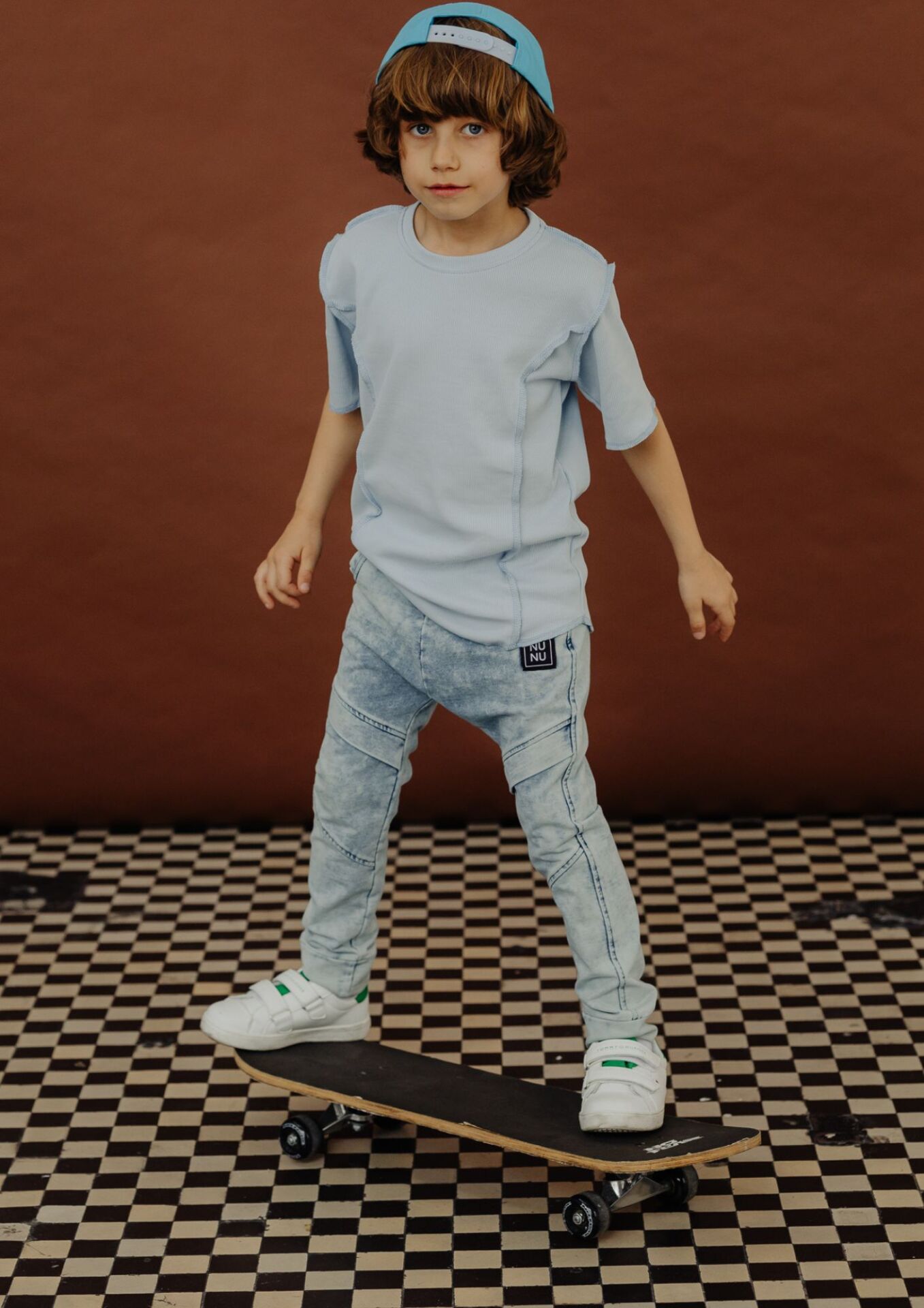 Spodnie dziecięce JOGGERY z zakładką jeans light blue