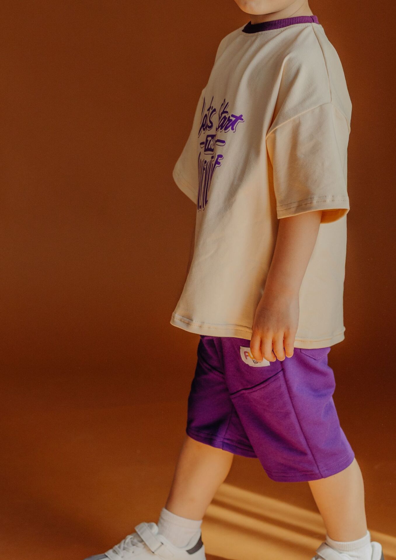 Szorty dziecięce BASIC purple FUN KIDS Koszulka dziecięca krótki rękaw ADVENTURE beige-purple FUN KIDS